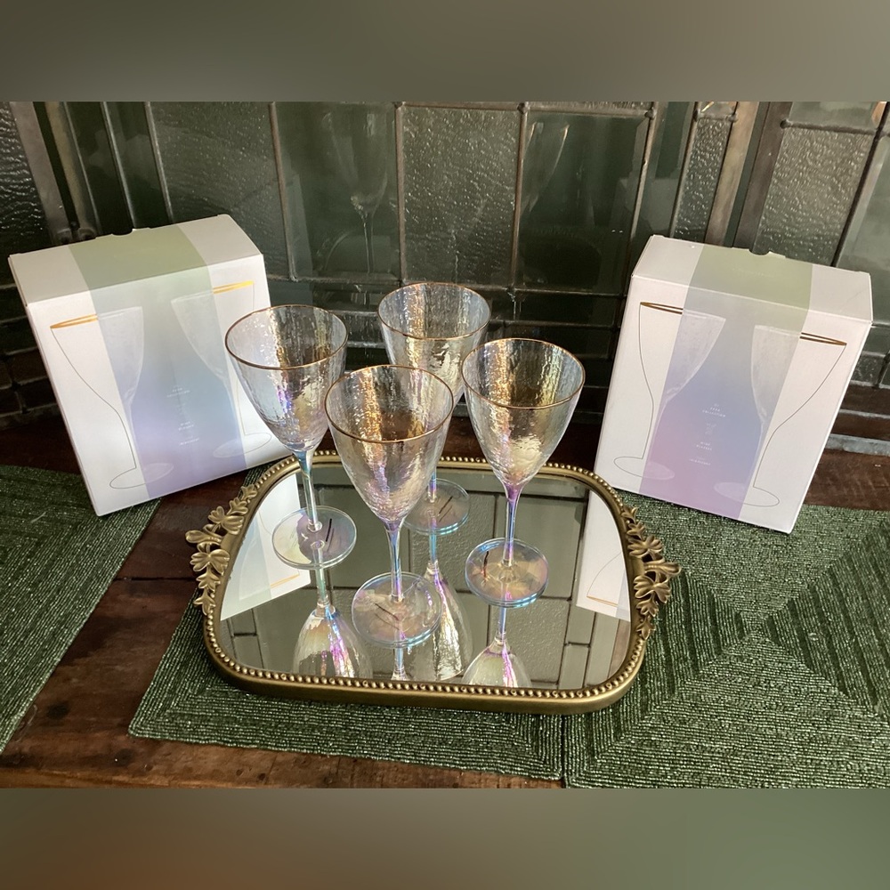 Anthropologie Zaza hand blown 24k Gold irradecent Wine Glasses, Set of 4 NIB